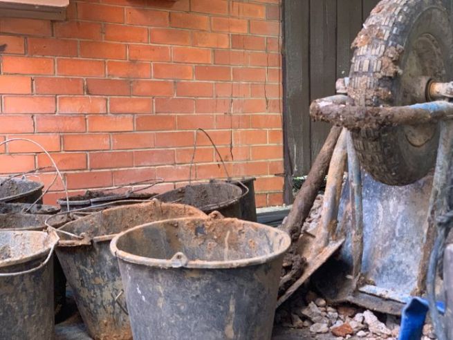 Image of buckets used to remove soil for restumping Geelong and Reblocking in lara